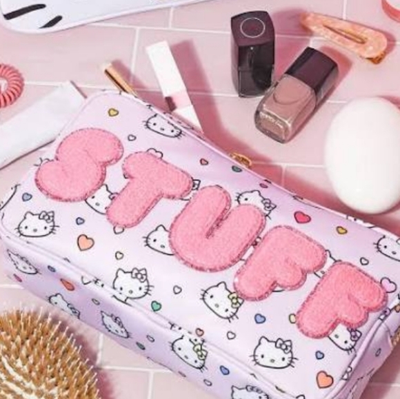 Stoney Clover Lane Handbags - 💖 Stoney Clover Lane x Hello Kitty Heart Pouch